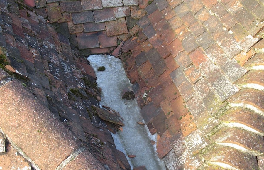 Valley gutter Feature Image